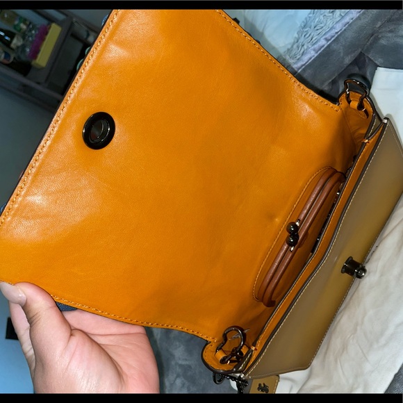 Coach 1941 Tea Rose Dinky 24 🍀 - Picture 4 of 11